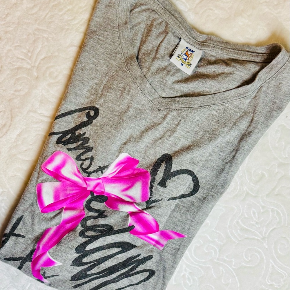Gray Medium Amsterdam T-Shirt with Pink Bow Design and Graffiti Black Heart